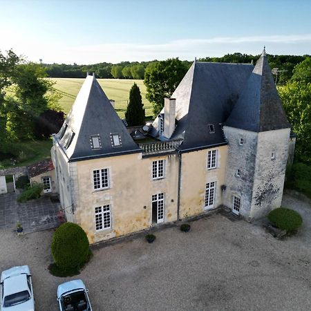 Chateau De La Vallade Saint-Porchaire Esterno foto