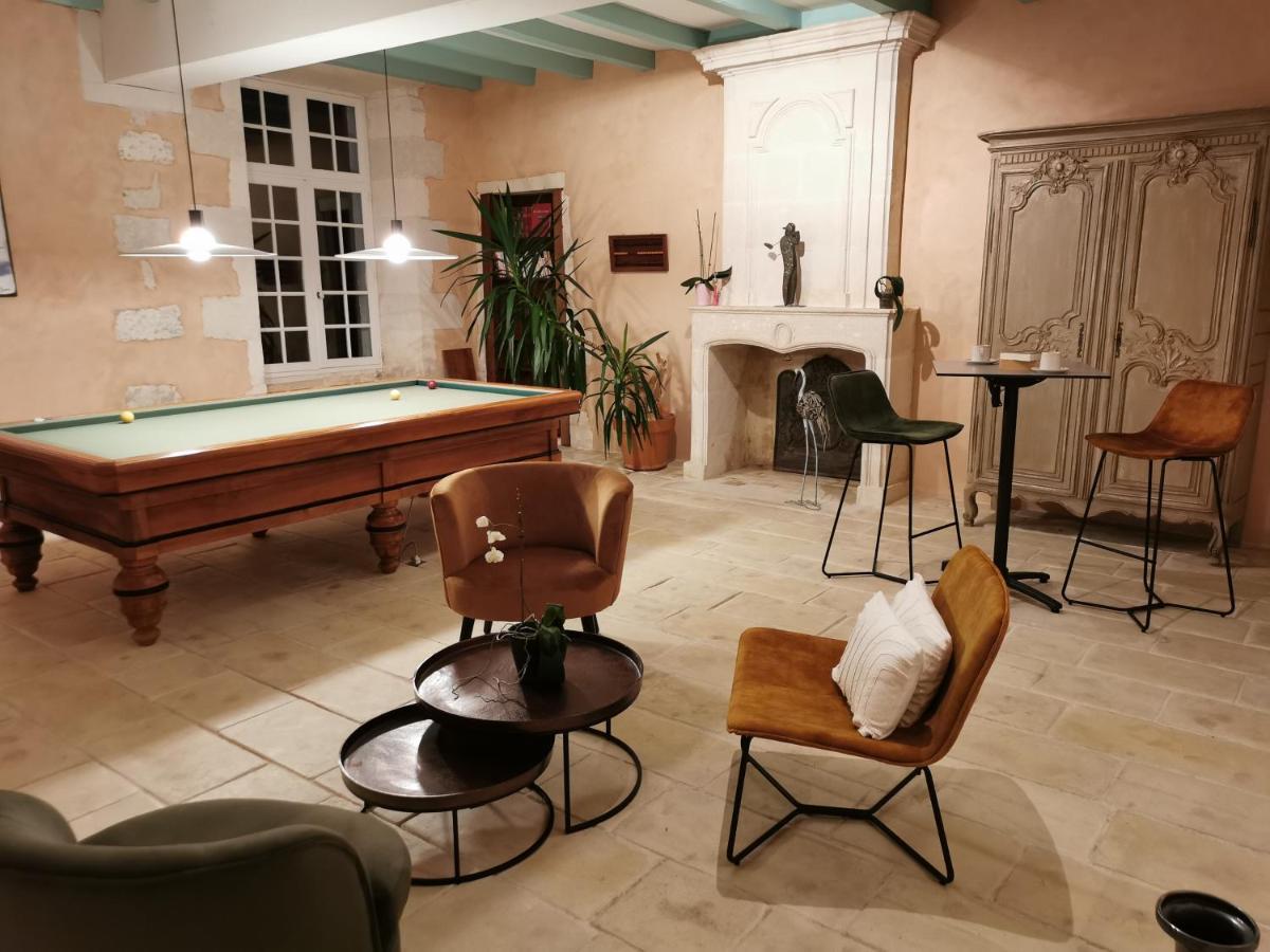 Chateau De La Vallade Saint-Porchaire Esterno foto